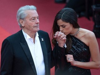 Alain Delon : exit sa nouvelle chérie Hiromi, sa fille Anouchka reprend les choses en main