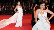 Cannes 2023: Mrunal Thakur ने Cut-Out gown में ढाया कहर, Red Carpet पर दिखीं खूबसूरत, Fans बोले...