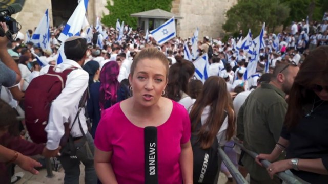 Israeli nationalists march in Jerusalem’s Muslim quarter