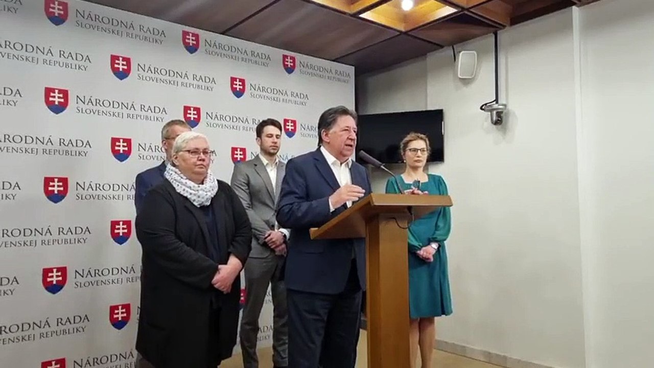 ZÁZNAM: Brífing poslanca NR SR J. Budaja