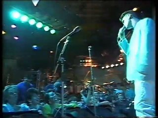 The Smiths - There Is A Light That Never Goes Out (Live 1986)