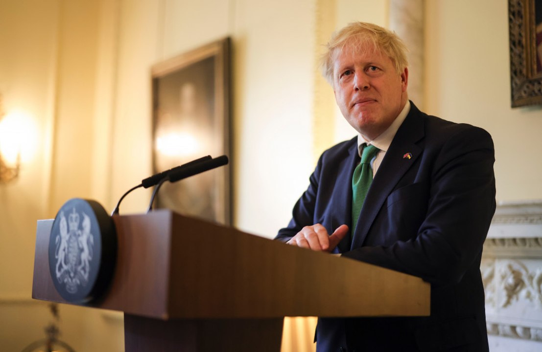 Boris Johnson soll Emmanuel Macron als Wladimir Putins „Speichellecker“ bezeichnet haben