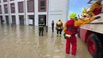 Italy floods: Firefighters deliver food to patients as hospital surrounded by water