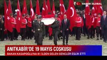 Gençlik ve Spor Bakanı Kasapoğlu, Anıtkabir'deki 19 Mayıs törenine katıldı