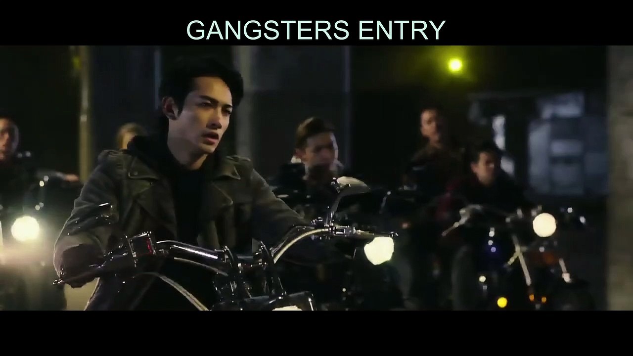 Gangsters entry!