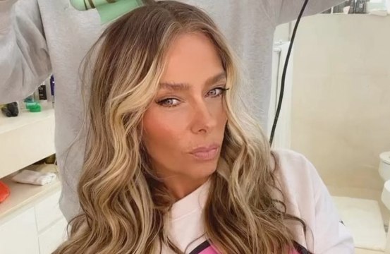 Galisteu rebate falas de Justus com vídeo bem-humorado: ‘Cinzeiro virou porta-joias de brechó’