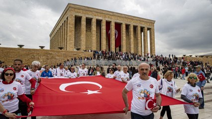 Vatandaş, Ata’sına koştu