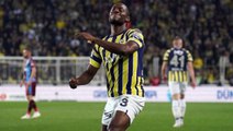 Fenerbahçe'nin Belçika'lı golcüsünden sosyal medyada garip bir paylaşım geldi! Giyim tarzı ve fotoğrafın çekildiği mekan olay oldu