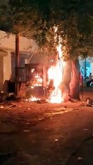 शहर के बस स्टैंड स्थित ट्रांसफार्मर में देर रात लगी आग