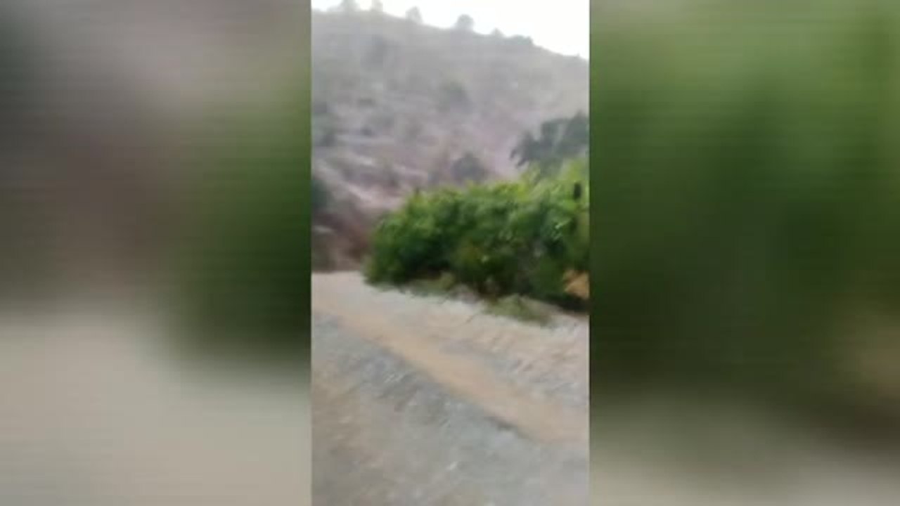 Las fuertes lluvias y tormentas dejaron un centenar de incidentes en Andalucía