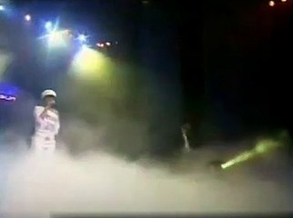 Triệu Đoá Hoa Hồng - Hồng Ngọc