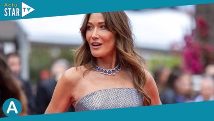 Carla Bruni-Sarkozy : Sublime en mini-jupe, elle croise un célèbre ex sur le tapis rouge du Festival