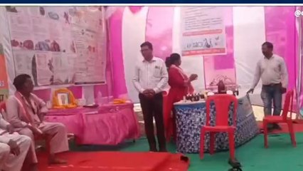 गुना: ग्राम झागर में हुआ आयुष मेले का आयोजन,बांटी दवाई