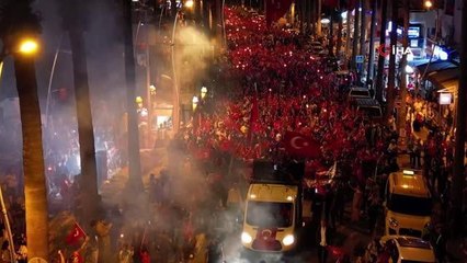 Marmaris'te binlerce kişi 19 Mayıs coşkusuna katıldı