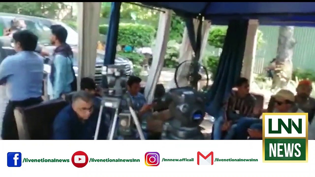 Watch All Media Correspondents Reached at Imran Khan's Home | Lnn