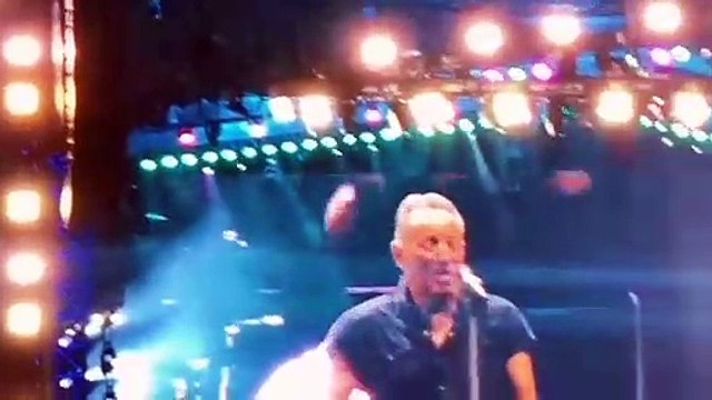 La brutta figura di Bruce Springsteen che non annulla il concerto a Ferrara e non cita l’alluvione