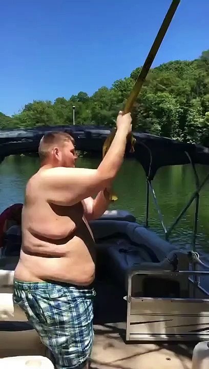 He's so huge He fell