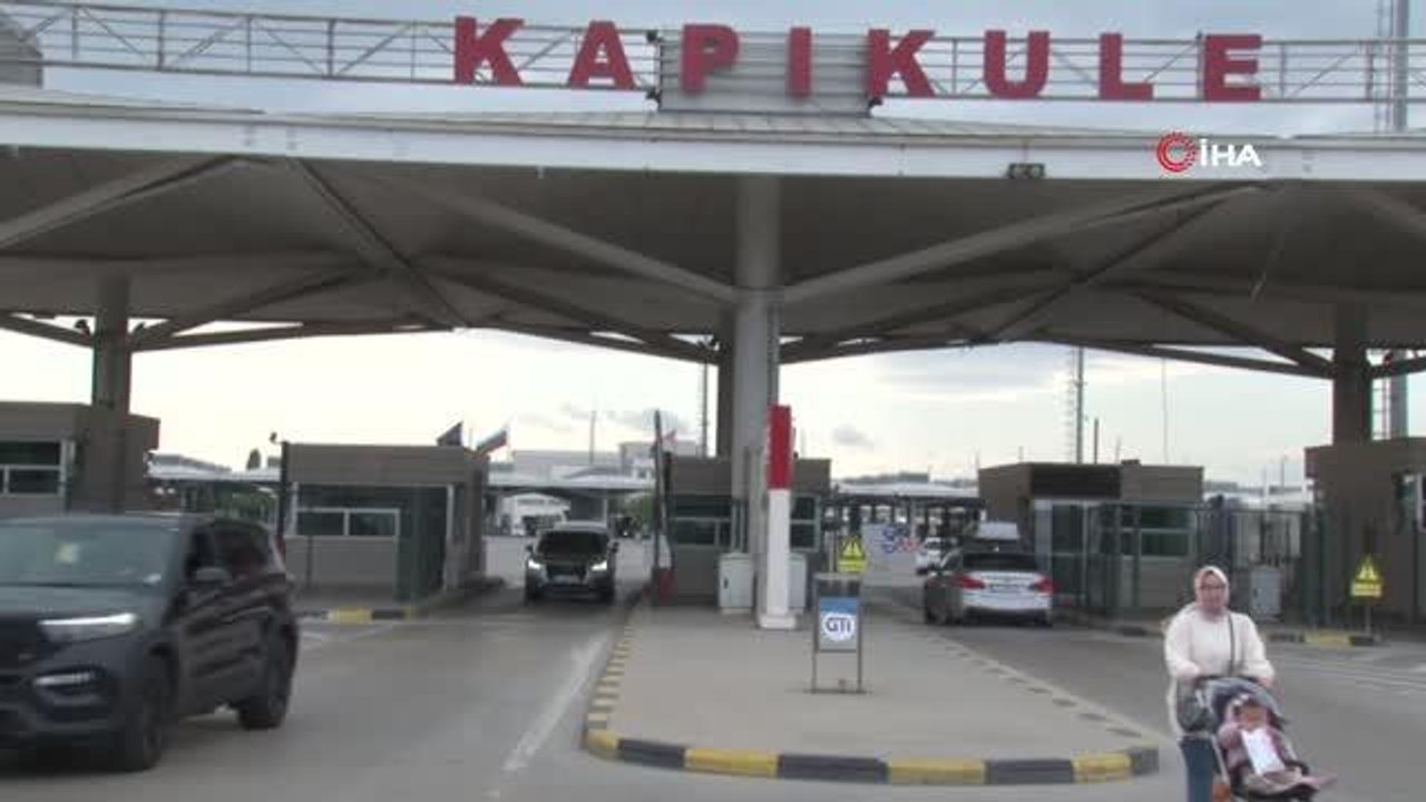 Yurtdışı seçmenler sınır kapılarında oylarını kullanıyor