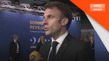 Macron tempelak serangan ke atas anak buahnya