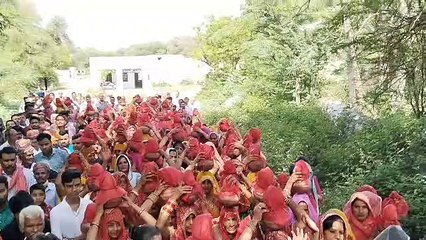 श्रीयादे देवी मंदिर परिसर से निकली कलश यात्रा