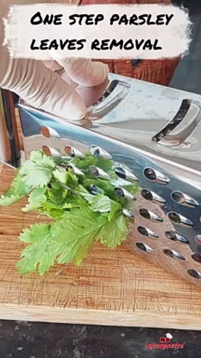 Parsley hacks: Vegetables Hacks: Food Hacks: Time Saver: Chef Tricks