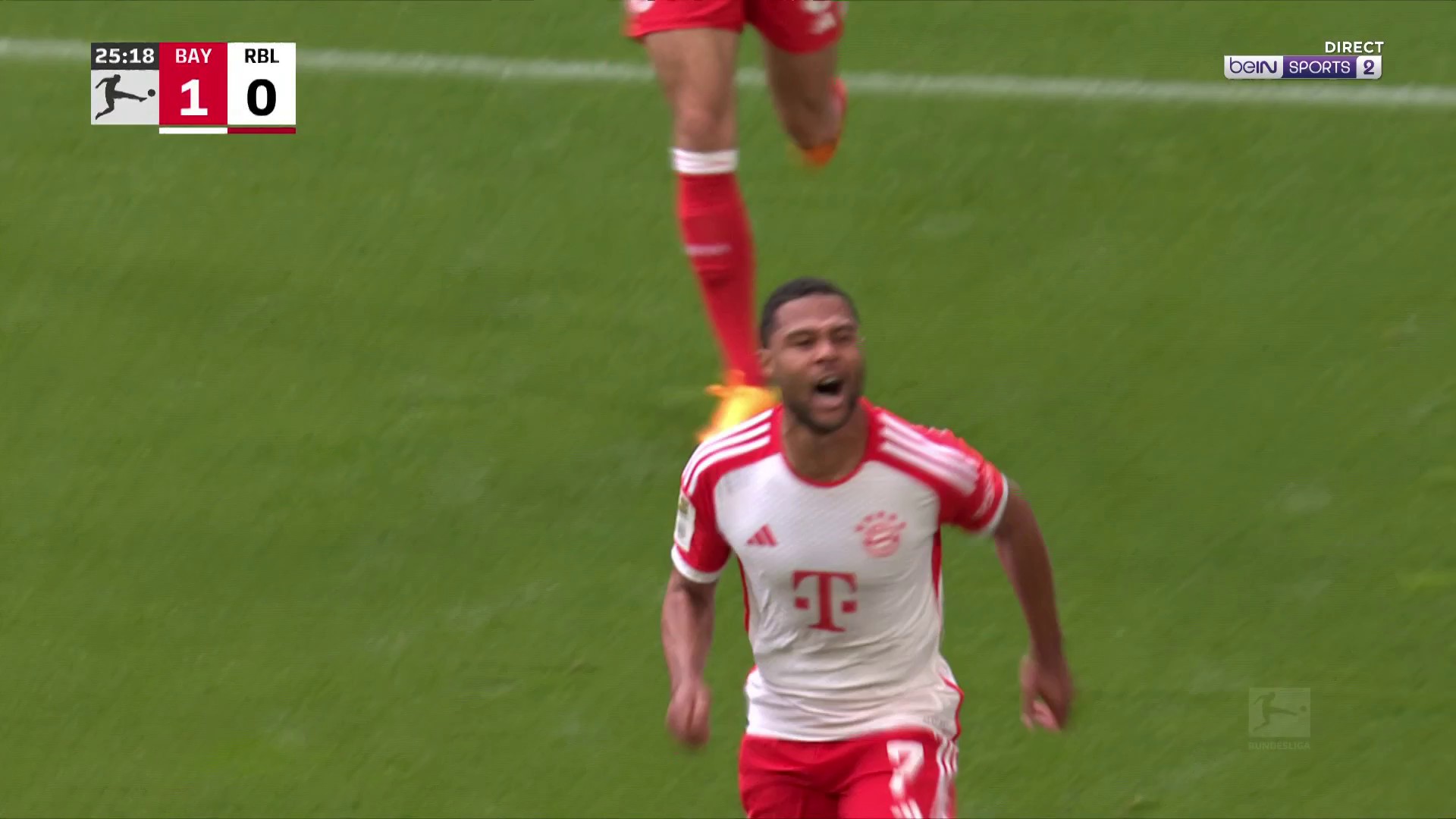 Bundesliga : Serge Gnabry conclu une magnifique construction du Bayern