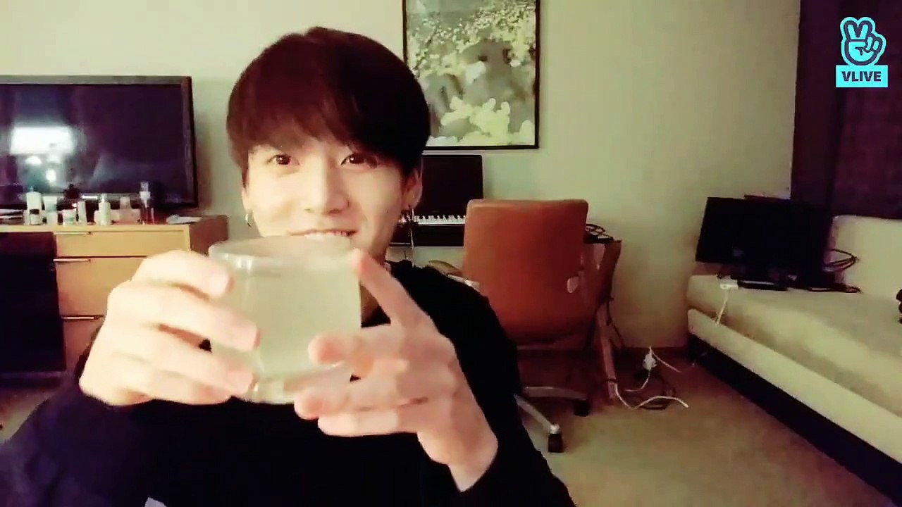 2018.09.06 BTS VLIVE JUNGKOOK - BTS Live  흑발 자랑 라이브