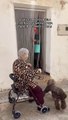 Abuelitas se van a comer juntas