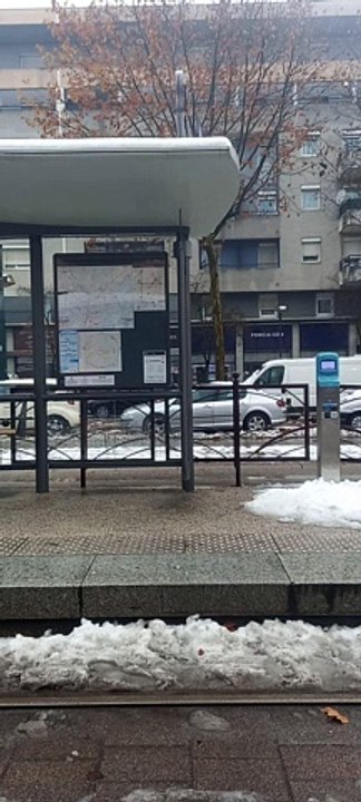 La France Sous la Neige  ☃️  Grenoble & Échirolles #Grenoble #Échirolles #Neige #France (30)
