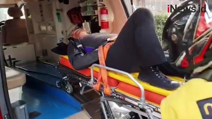 Motor Hilang Kendali Tabrak Pembatas Jalan di Matraman, Pengemudi Pingsan