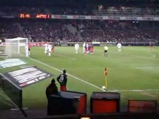 OL-PSG 23/3/08 - But de Camara sur un corner de Souza