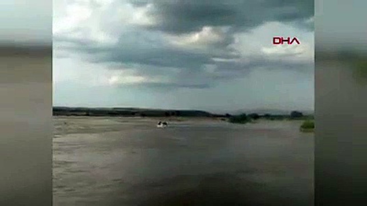 Piknik keyfi baraj kapakları açılınca kabusa döndü