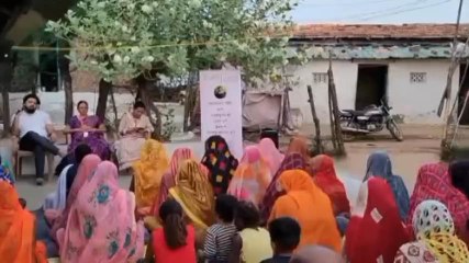 नर्मदापुरम: सामाजिक संस्था द्वारा आयोजित हुआ शिविर, शरीर स्वस्थ रखने हेतू कराया योग