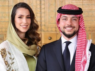 لقطات من حياة الأمير الحسين منذ ولادته إلى تحضيرات زواجه
