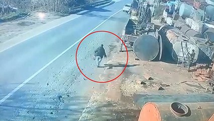 İstanbul'da kendilerini polis olarak tanıtıp 200 bin lira çaldılar