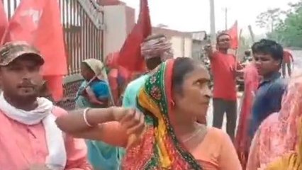 अररिया: माले कार्यकर्ताओं ने उत्पाद कार्यालय का किया घेराव, विभाग की कार्यशैली से है नाराज