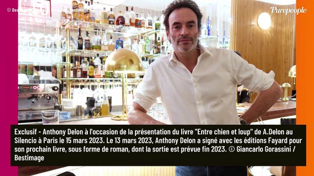 Tristesse : Anthony Delon rend un touchant hommage à son demi-frère présumé Ari Boulogne, les internautes émus