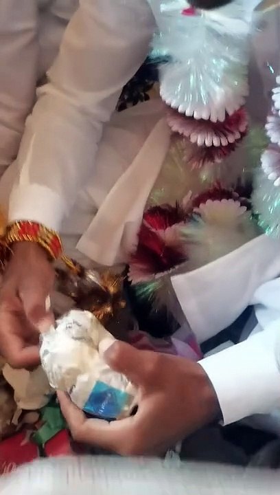 Shadi py kya gift mila