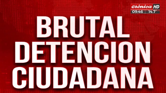 Hartos de los robos, pasajeros entregaron al ladrón desnudo
