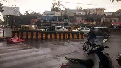 इंदौर में शाम को मौसम ने ली करवट, बरसे बादल