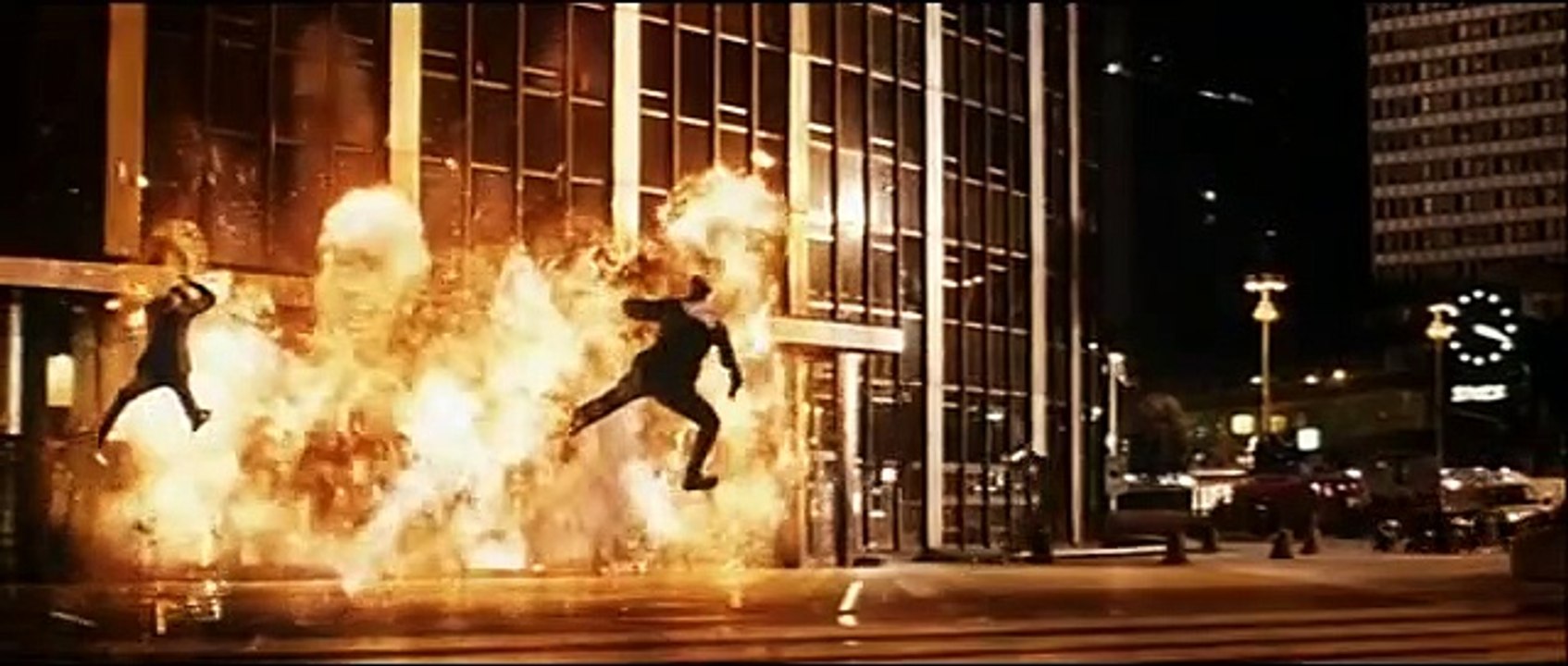 La bande-annonce de La Tour Montparnasse infernale : le film quitte Netflix bientôt