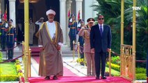مراسم استقبال رسمية لسلطان عمان لدي وصوله إلى قصر الاتحادية