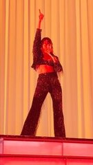 Clémence Majani a suivi Juliette Armanet dans les coulisses du Printemps de Bourges. ✨