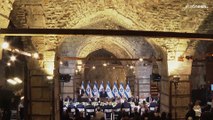 نتنياهو يعقد اجتماع حكومته اليمينية المتطرفة تحت الأرض في نفق بباحة حائط البراق في القدس (فيديو)
