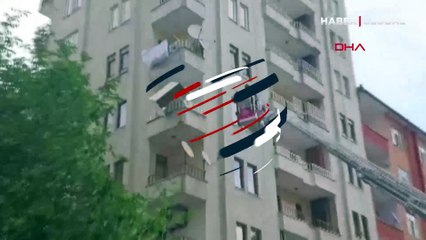 86 yaşındaki adam, oturduğu balkonda üzerine devrilen dolabın altında kaldı