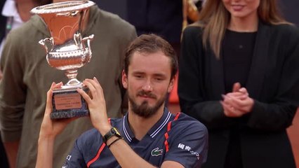 Rome - Medvedev bat Rune et remporte son premier trophée sur terre battue