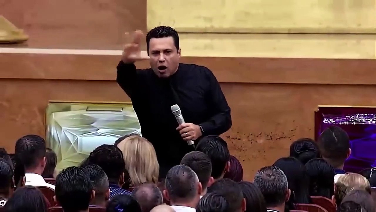 Dentro de você só pode haver a opinião de Deus ou do diabo. Não existe essa questão de minha opinião. Você pegou essa opinião de alguém. Os seus pensamentos são de Deus ou do diabo - UMA DAS PALESTRAS MAIS LIBERTADORAS QUE JÁ FIZEMOS (tapa da verdade)