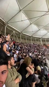 Adana Demirspor - Beşiktaş maçında Beşiktaş taraftarları, Mecliste Hizbullah istemiyoruz sloganları attı