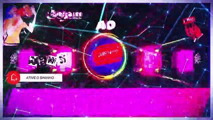 Escândalo! #anitta choca o público ao cheirar dedo do #apresentadora que foi introduzido no 4nus. !