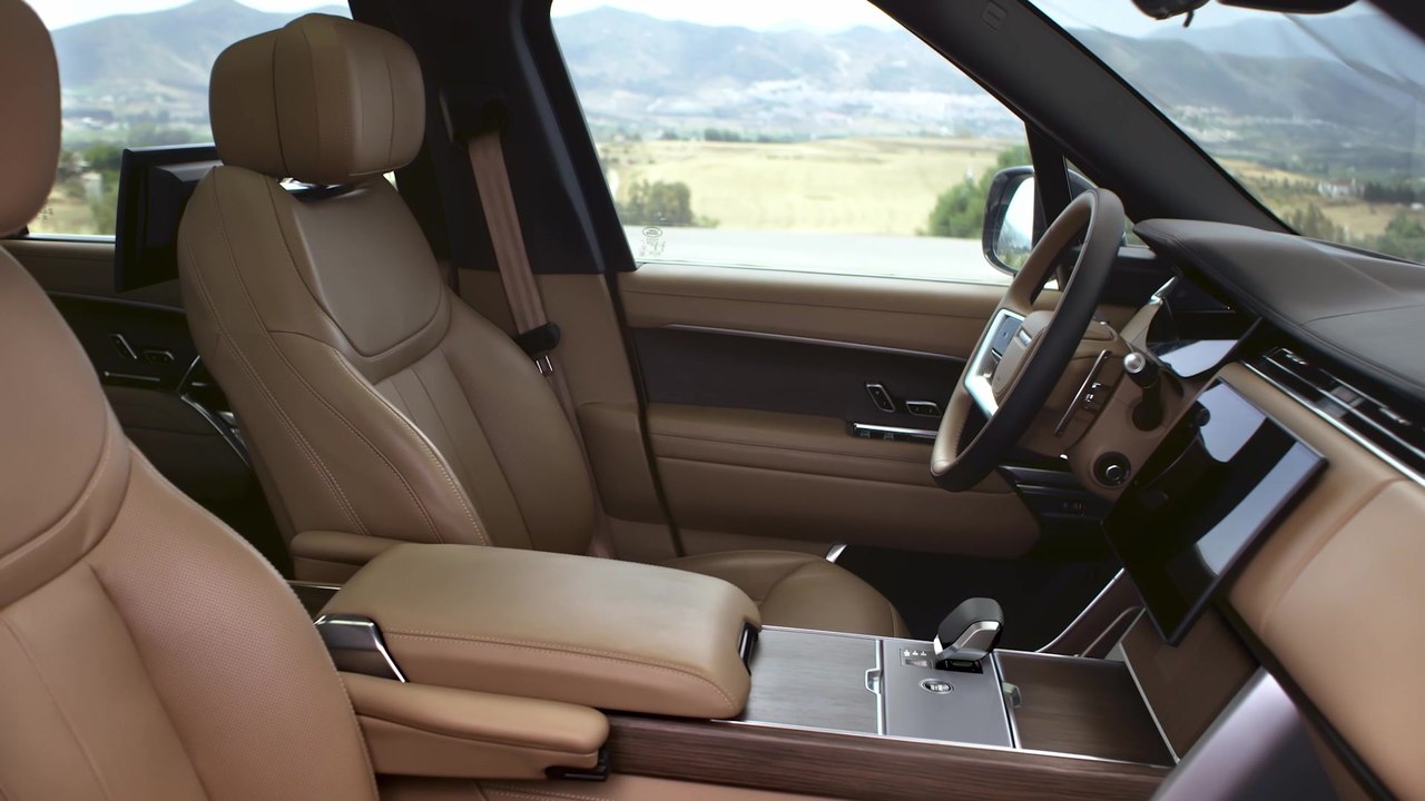Range Rover First Edition Interior Design in Perlino